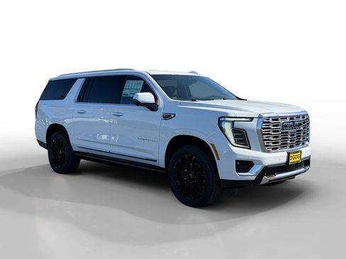 New 2026 GMC Yukon XL Denali w/ Sun & Power Step Package image 7
