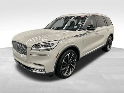 Used 2020 Lincoln Aviator Reserve w/ Equipment Group 202A image 5