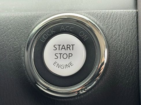 Used 2024 Nissan Armada SV image 11