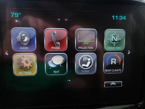 Used 2018 Chevrolet Traverse LT FWD image 3