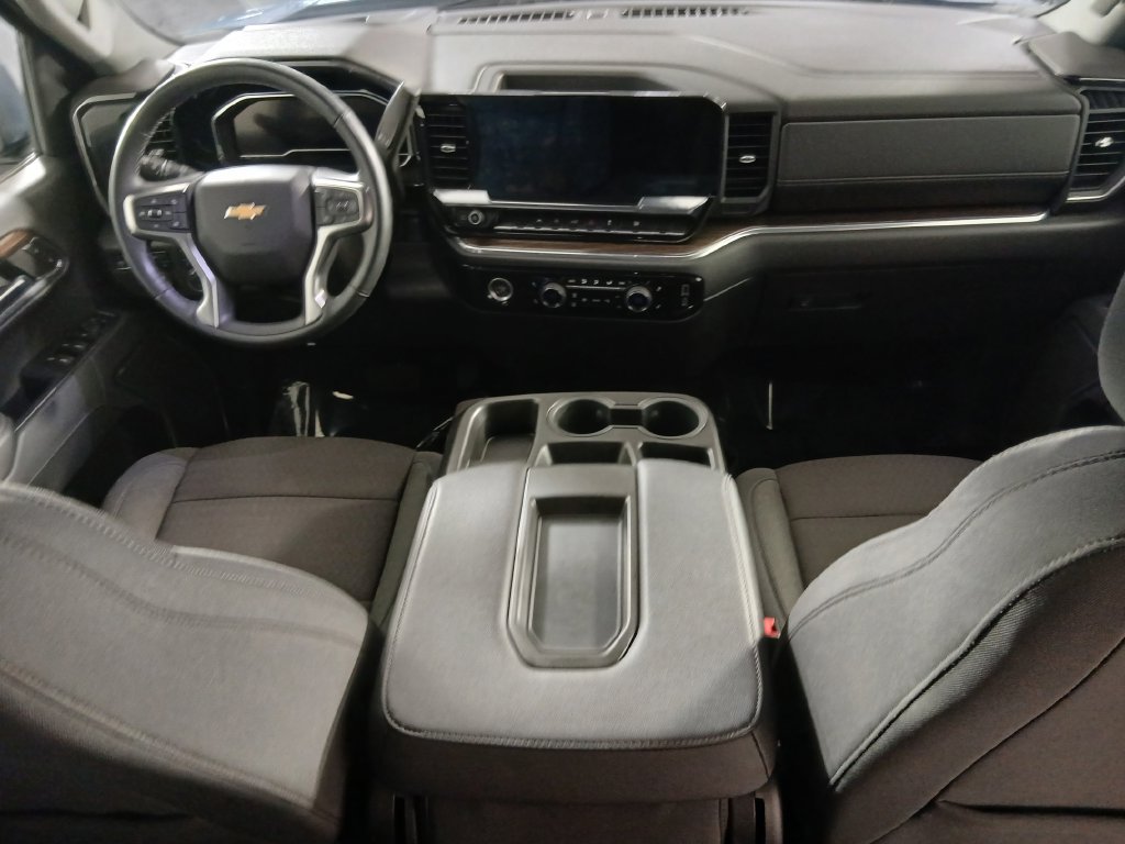 Certified 2024 Chevrolet Silverado 1500 LT AWD/4WD image 10