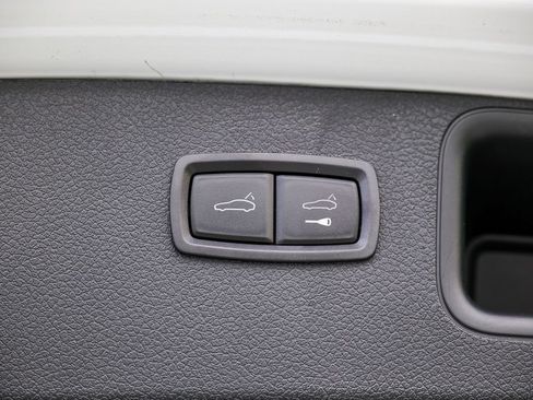 Certified 2026 Porsche Macan AWD/4WD image 20
