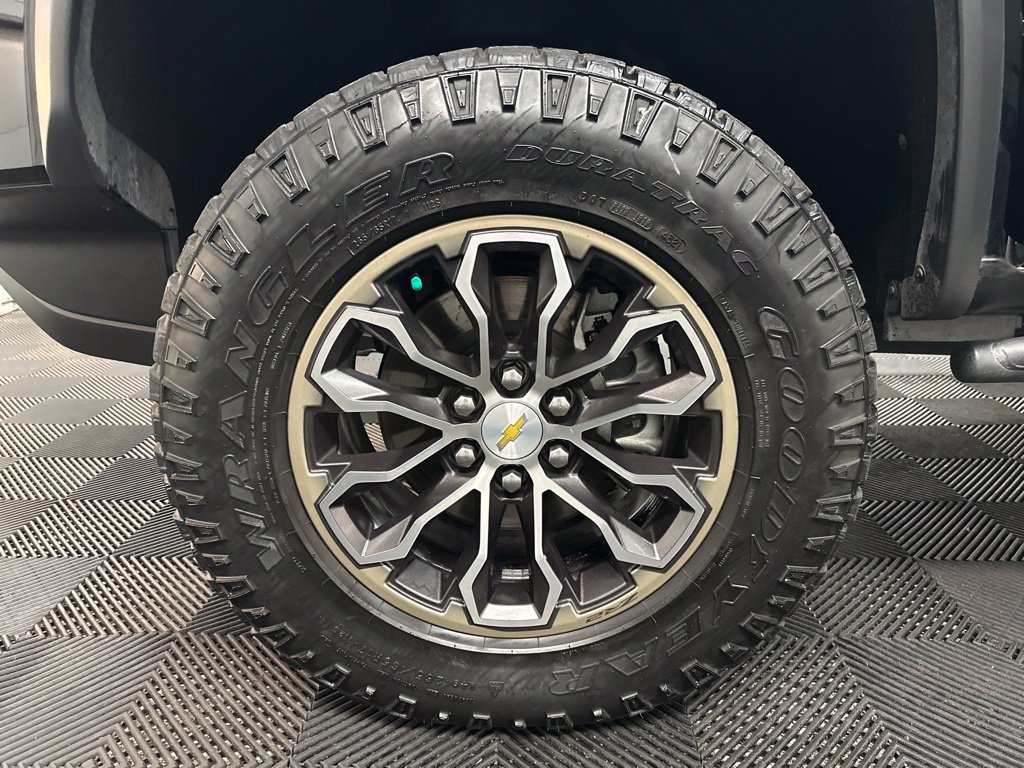 Used 2022 Chevrolet Colorado ZR2 AWD/4WD image 37