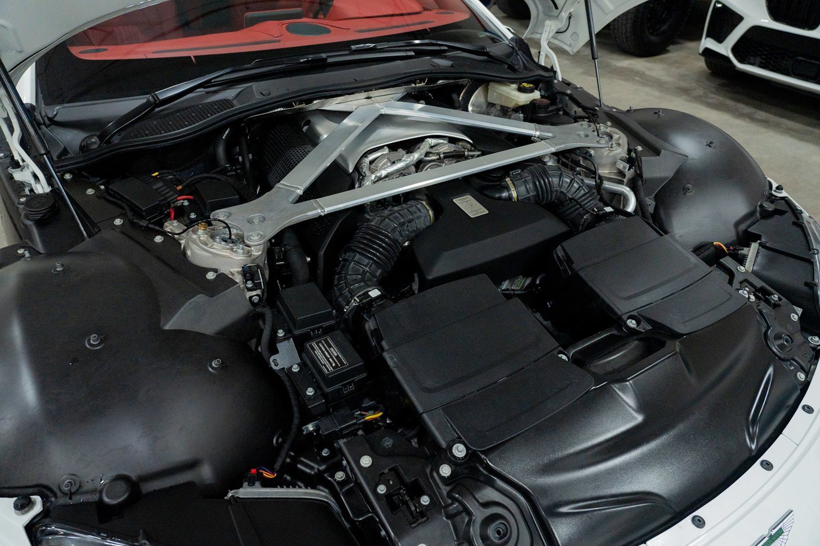 Used 2019 Aston Martin V8 Vantage Coupe RWD image 52