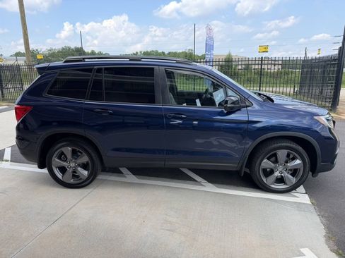 Used 2021 Honda Passport Touring image 9