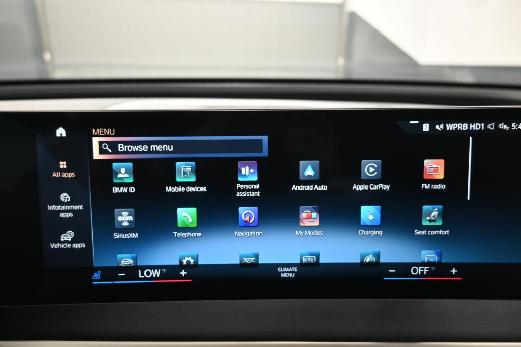 Used 2023 BMW iX xDrive50 w/ Sport Package AWD/4WD image 10