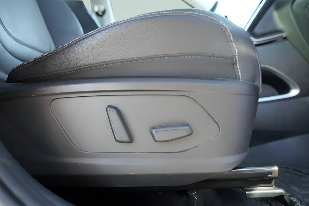 Used 2022 Hyundai Tucson Limited AWD/4WD image 15
