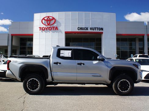 New 2025 Toyota Tacoma TRD Off-Road image 11