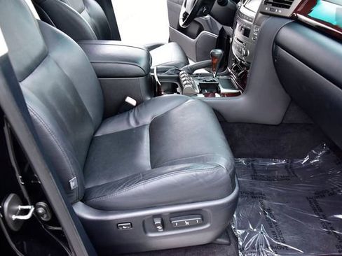 Used 2011 Lexus LX 570 4WD image 13