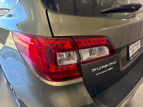 Used 2015 Subaru Outback 2.5i Limited w/ Protection Package #1 AWD/4WD image 8