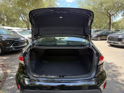 Used 2025 Toyota Corolla LE FWD image 28