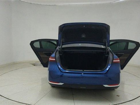 Used 2025 BMW 540i xDrive image 73