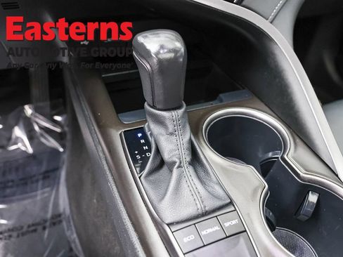 Used 2024 Toyota Camry SE w/ Cold Weather Package FWD image 13