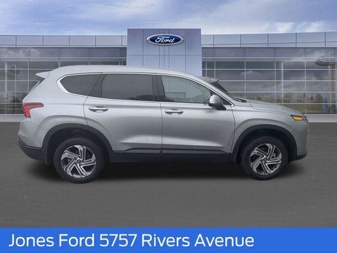 Used 2023 Hyundai Santa Fe SEL image 3