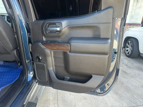 Used 2021 GMC Sierra 1500 SLT image 40