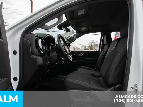 Used 2024 Chevrolet Silverado 1500 RST w/ Dark Appearance Package image 10