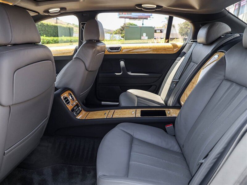 Used 2006 Bentley Flying Spur Flying Spur AWD/4WD image 17