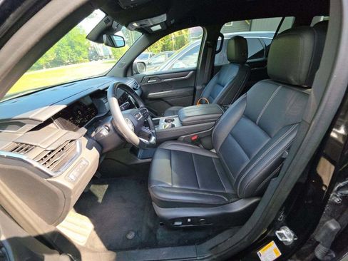 Used 2024 GMC Acadia Elevation AWD/4WD image 7