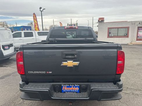Used 2017 Chevrolet Colorado Z71 image 12