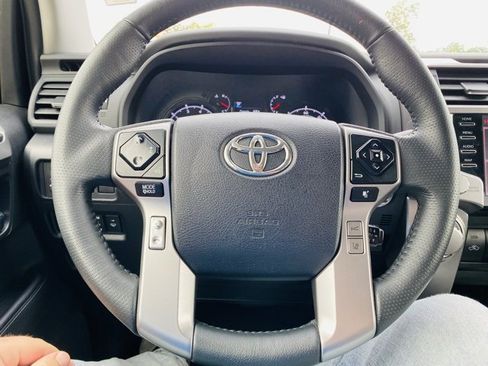 Used 2024 Toyota 4Runner SR5 image 29