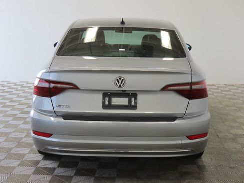 Used 2020 Volkswagen Jetta FWD image 4