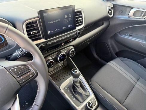 New 2026 Hyundai Venue SEL FWD image 23