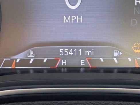 Used 2022 Jeep Cherokee Trailhawk w/ Premium Leather Package image 26