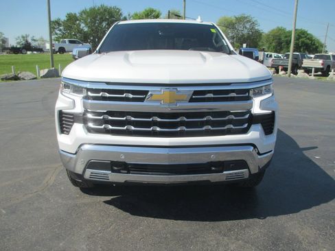 Used 2025 Chevrolet Silverado 1500 LTZ w/ LTZ Premium Package AWD/4WD image 13