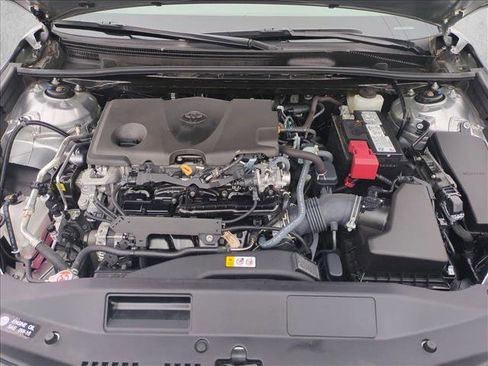 Used 2024 Toyota Camry SE image 21