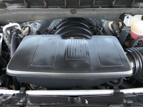 Used 2025 GMC Yukon XL Denali AWD/4WD image 28