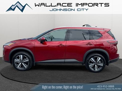 Used 2025 Nissan Rogue SL AWD/4WD image 1