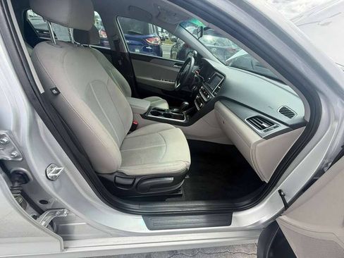 Used 2019 Hyundai Sonata SE FWD image 10