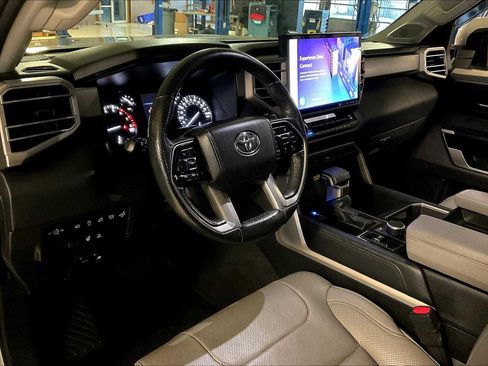 Used 2022 Toyota Tundra Limited image 32