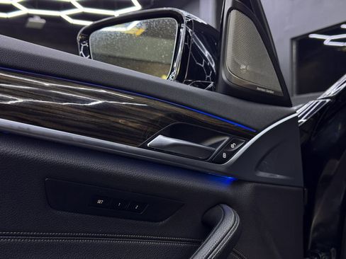 Used 2018 BMW 530i w/ Premium Package image 15