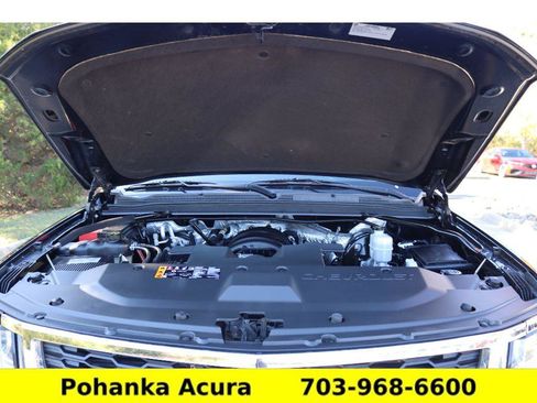 Used 2018 Chevrolet Suburban LT w/ Luxury Package image 37