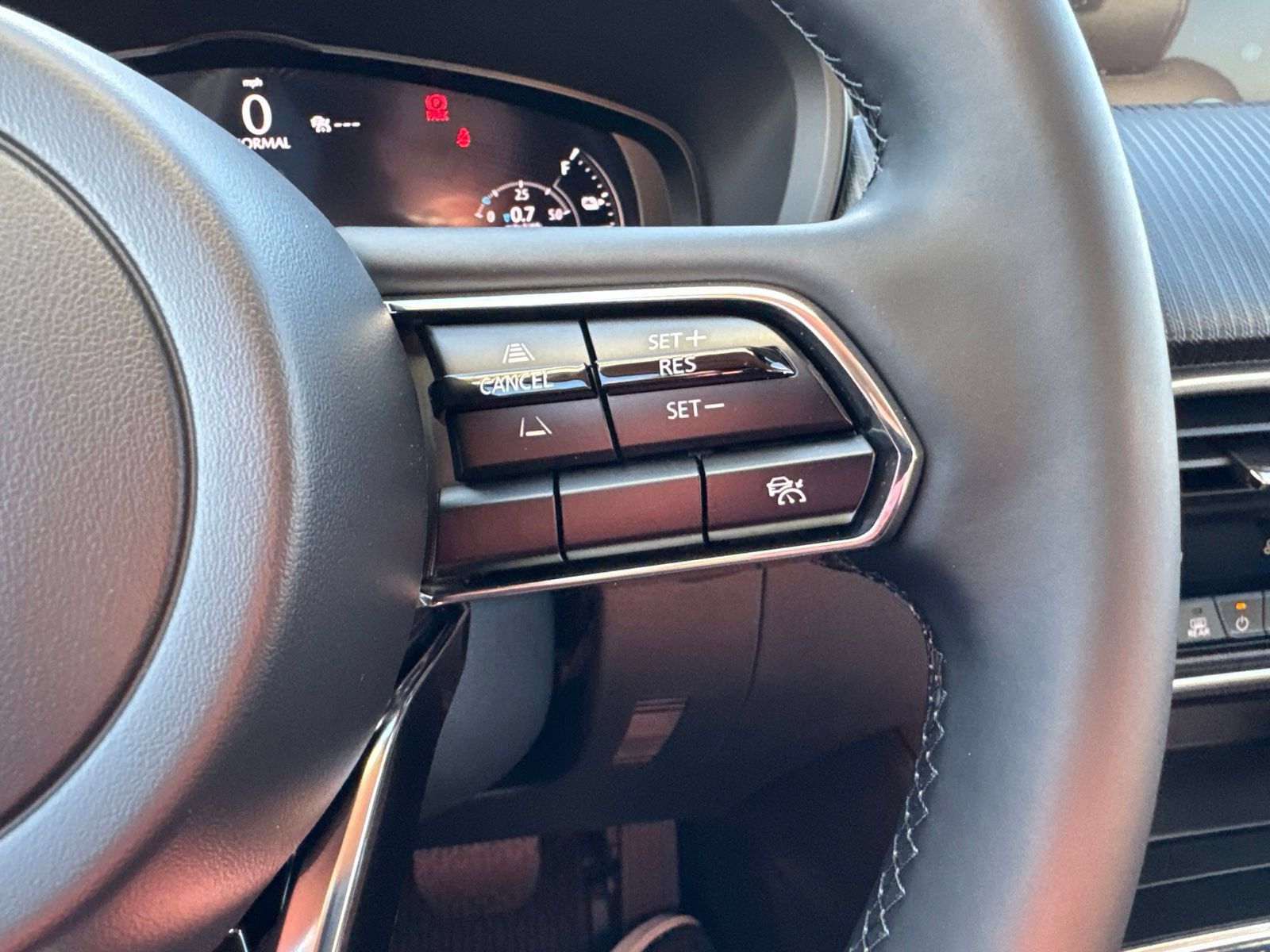 New 2026 MAZDA CX-70 SC AWD/4WD image 24