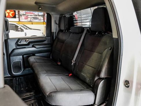 Used 2024 Chevrolet Silverado 2500 LT w/ Convenience Package image 36