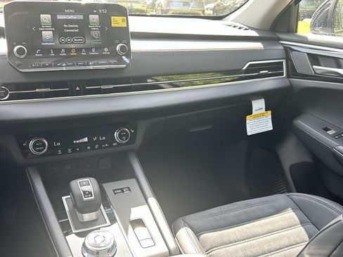 New 2026 Nissan Rogue SL AWD/4WD image 23