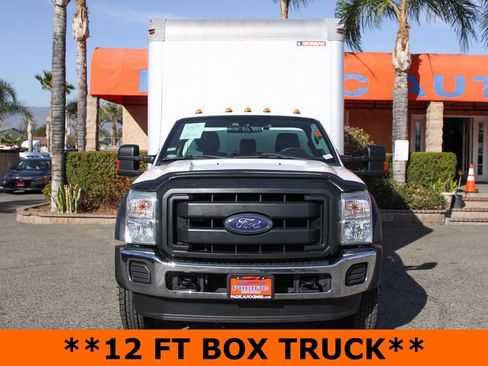 Used 2015 Ford F550 2WD Regular Cab Super Duty image 3
