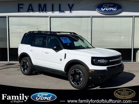 New 2025 Ford Bronco Sport Outer Banks image 1