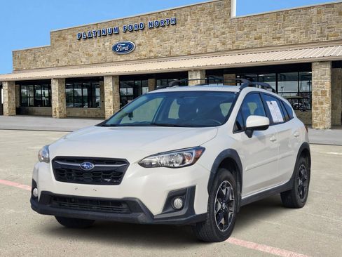 Used 2018 Subaru Crosstrek 2.0i Premium w/ Moonroof Package image 2
