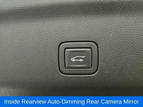 Used 2024 GMC Yukon Denali Ultimate AWD/4WD image 39