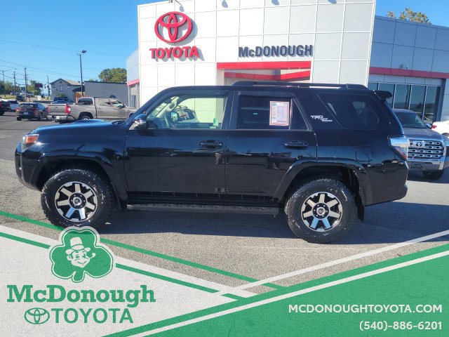 Used 2023 Toyota 4Runner TRD Off-Road Premium AWD/4WD image 2
