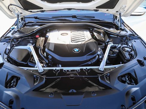 Used 2025 BMW 840i Convertible w/ Comfort Seating Package image 25