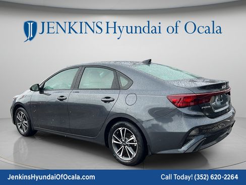 Used 2023 Kia Forte LXS FWD image 5