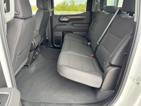 New 2026 GMC Sierra 1500 SLE image 21