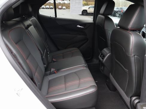 Used 2023 Chevrolet Equinox RS image 16
