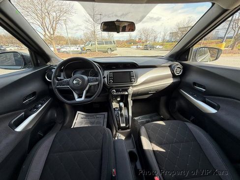 Used 2019 Nissan Kicks SV image 15