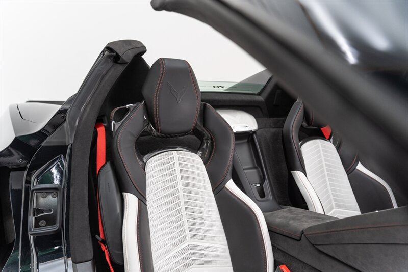 Used 2023 Chevrolet Corvette Z06 RWD image 58