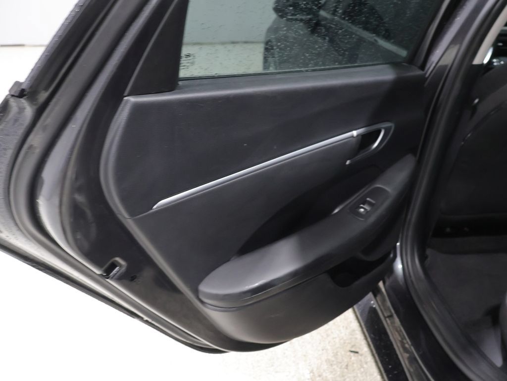 Used 2021 Hyundai Sonata SEL FWD image 19